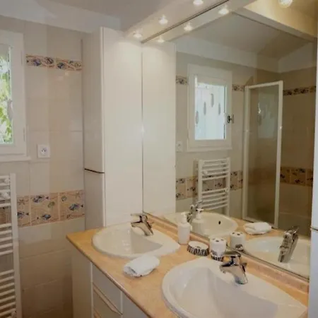 House Ile De Re Lemuria Standing Proche Mer Et Thalasso